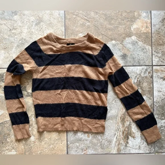 H&M striped knit sweater black and tan stripes size XS